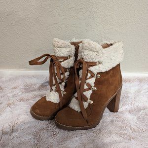 BCBG Fleece Lined Stack Heeled Winter Boot Size 10